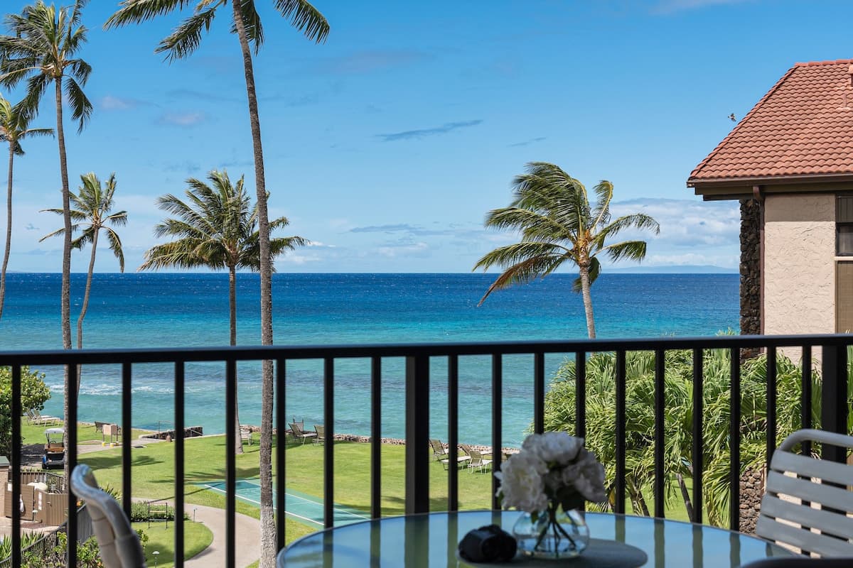 3 Bed Oceanfront Penthouse - Photo 1