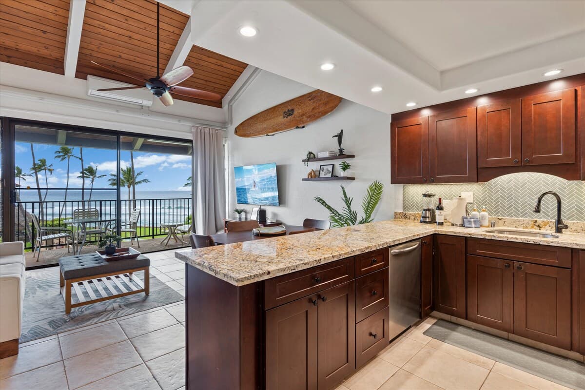3 Bed Oceanfront Penthouse - Photo 5
