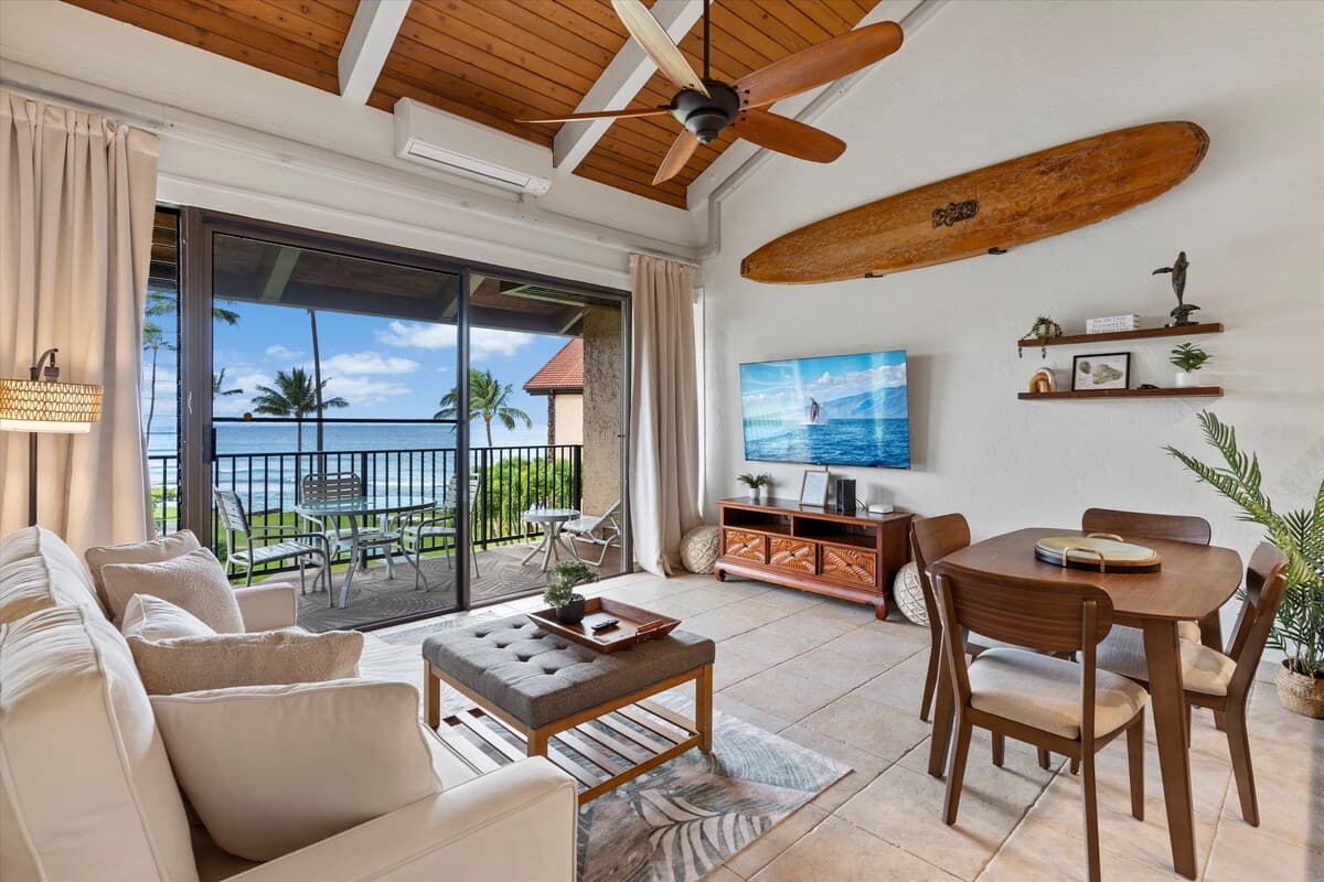 3 Bed Oceanfront Penthouse - Photo 3