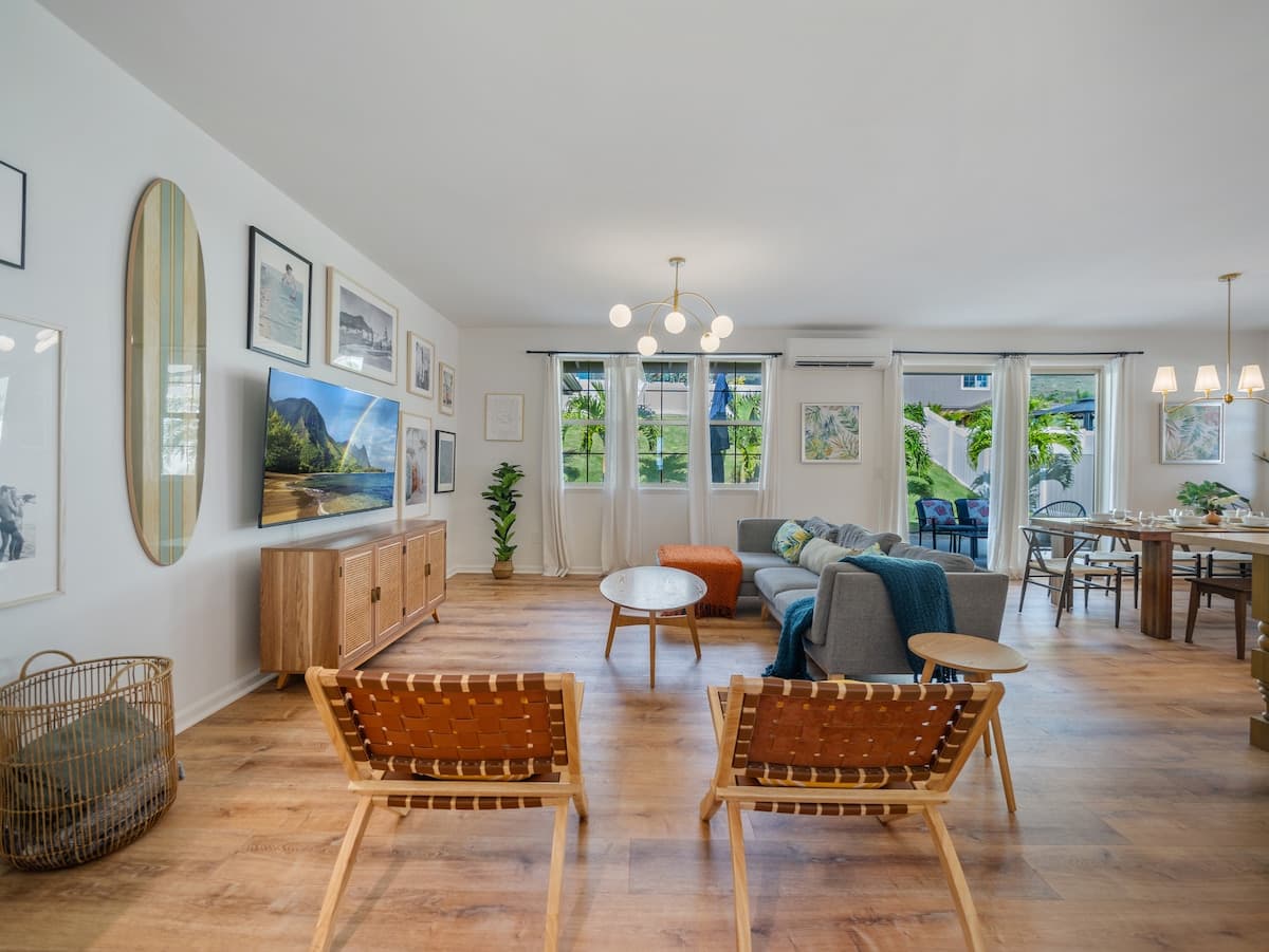 Home in Waianae · ★4.97 · 3 bedrooms · 9 beds · 2 private baths - Photo 4