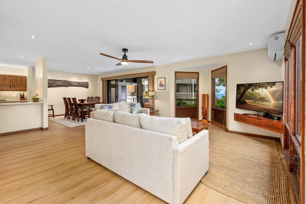 Updated Corner Unit with Ocean and Golf Views - Photo 4