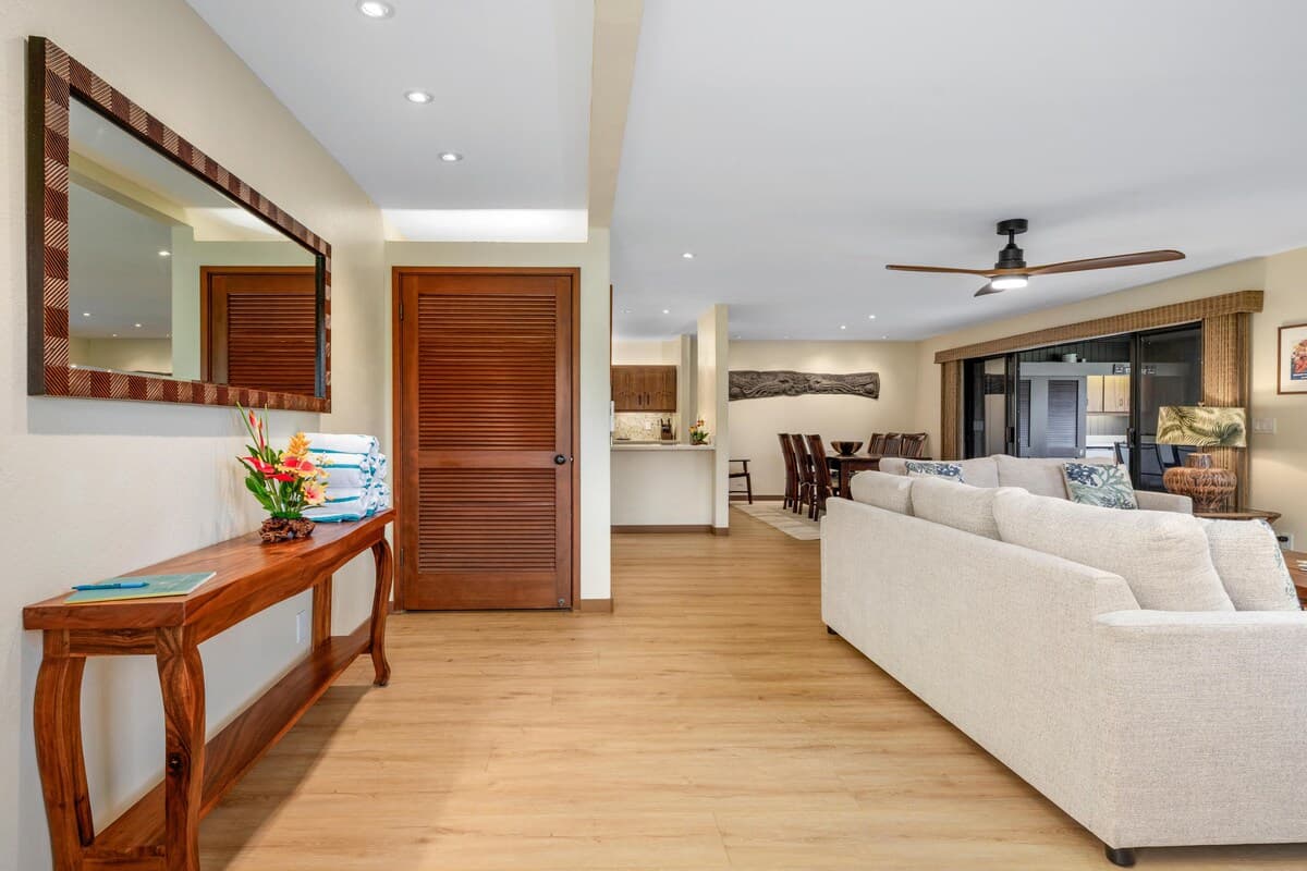 Updated Corner Unit with Ocean and Golf Views - Photo 3