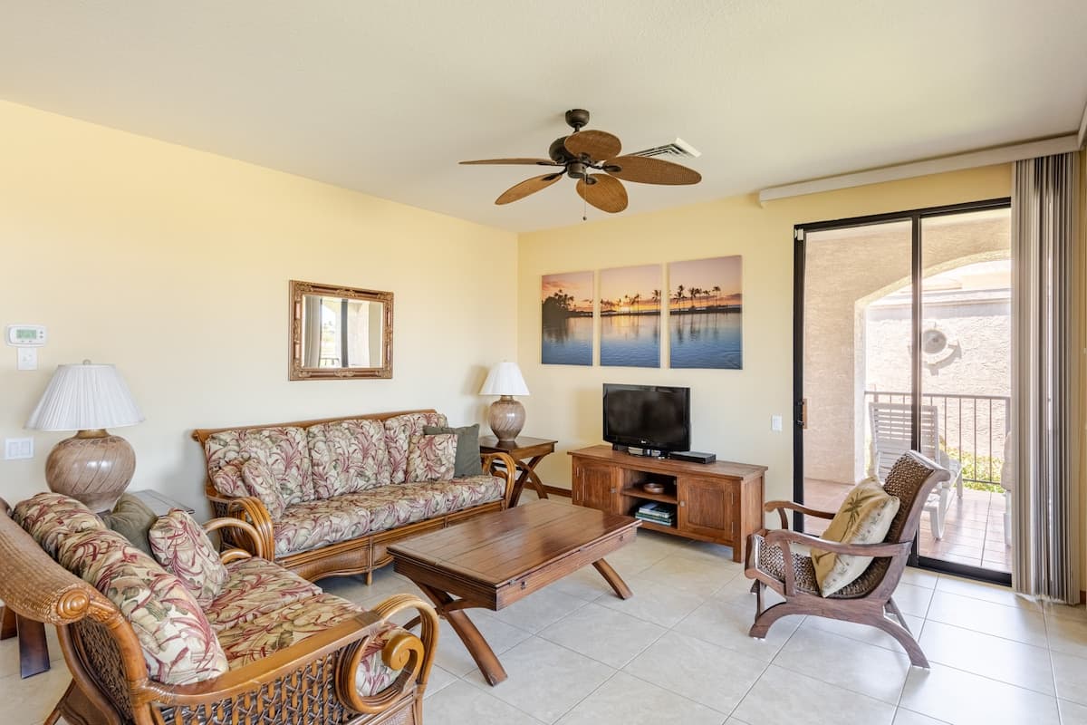 Condo in Waikoloa Village · ★4.92 · 2 bedrooms · 3 beds · 2 baths - Photo 2