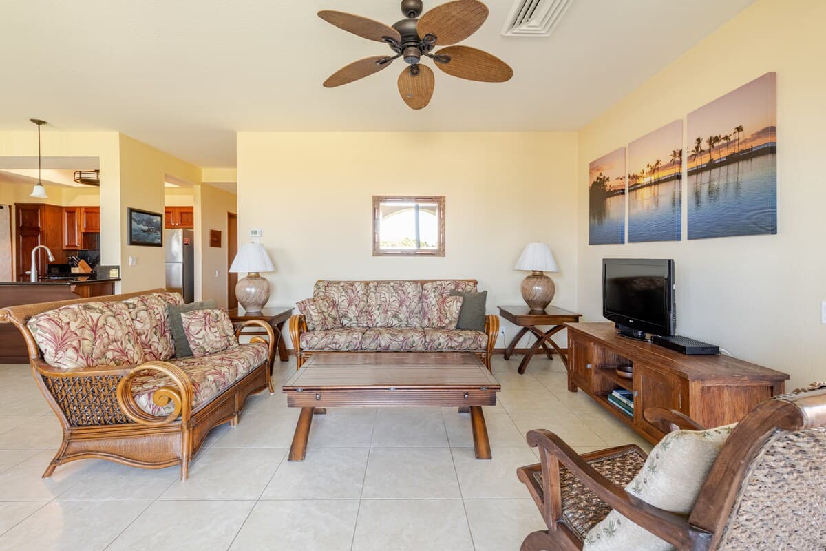 Condo in Waikoloa Village · ★4.92 · 2 bedrooms · 3 beds · 2 baths - Photo 4