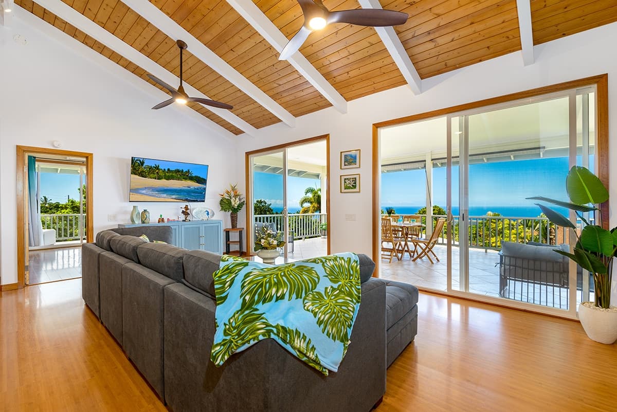 Home in Kailua-Kona · ★4.99 · 4 bedrooms · 8 beds · 3 private baths - Photo 4