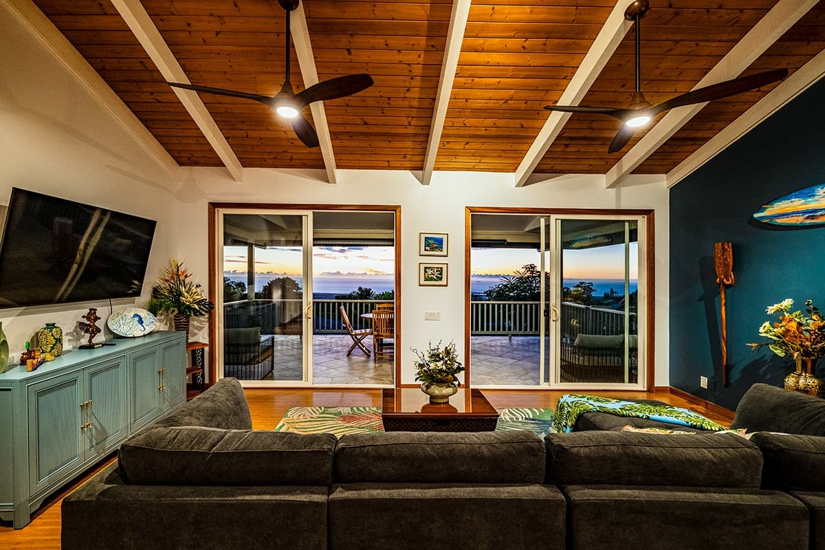Home in Kailua-Kona · ★4.99 · 4 bedrooms · 8 beds · 3 private baths - Photo 5
