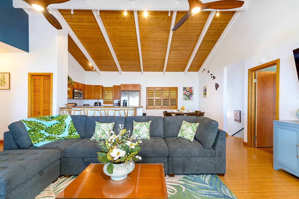 Home in Kailua-Kona · ★4.99 · 4 bedrooms · 8 beds · 3 private baths - Photo 2