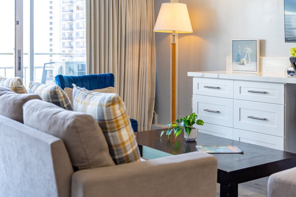 Condo in Honolulu · ★4.7 · Studio · 2 beds · 1 private bath - Photo 5