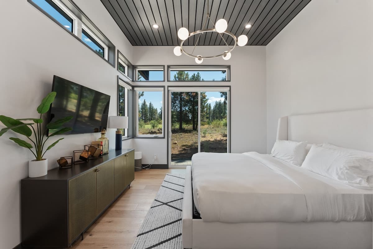 Alpine Luxury with Starlit Tub & Outdoor Fireplace - Photo 3