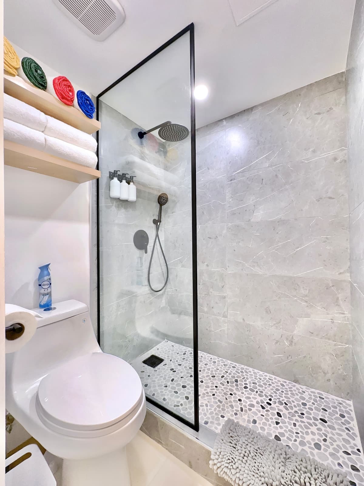 33FL-Renovated Elegant Waikiki 1BR+Free Parking - Photo 5