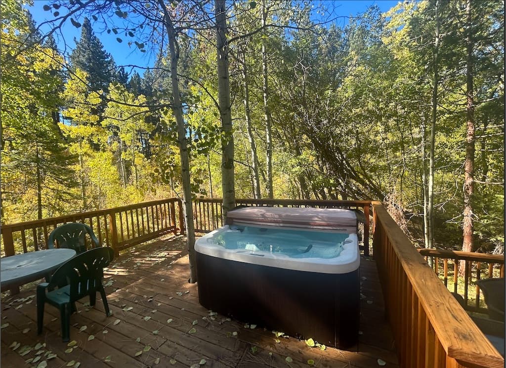 Unique Mountain Chalet on 1.5 Acres, Hot Tub - Photo 5