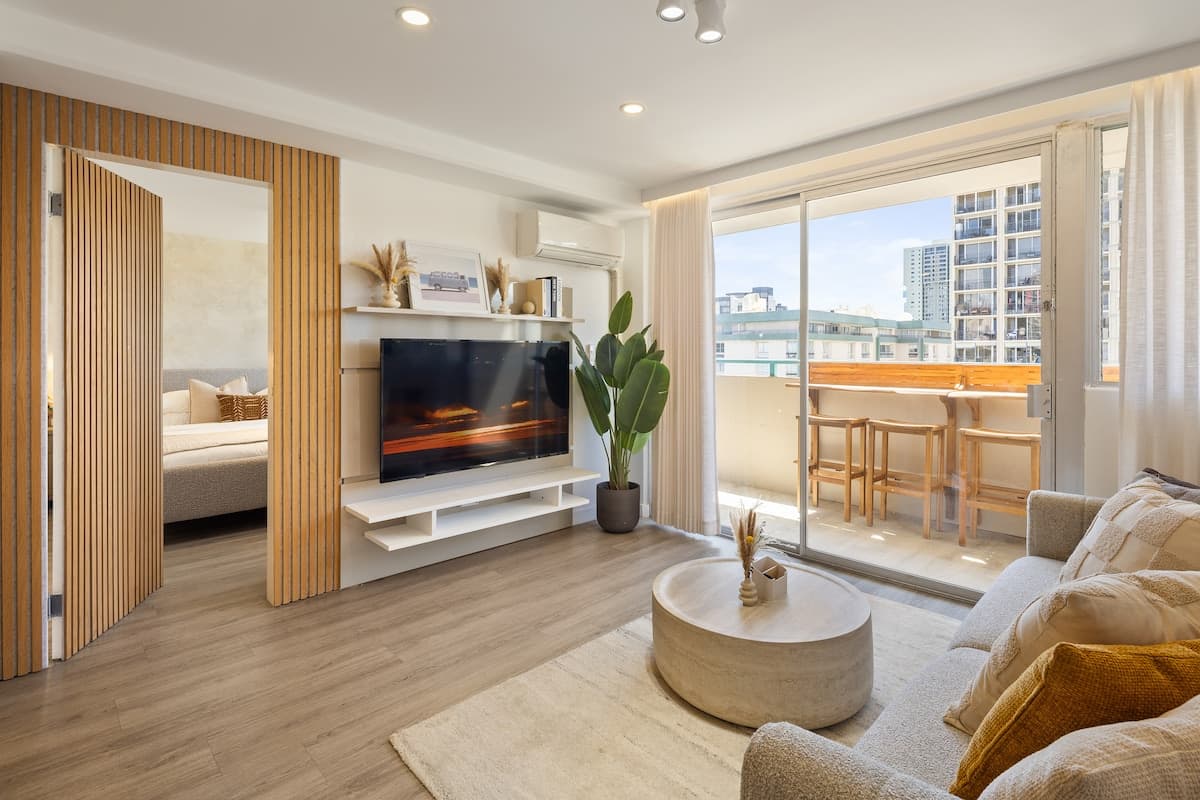 Waikiki Luxury Penthouse Oasis - Photo 3