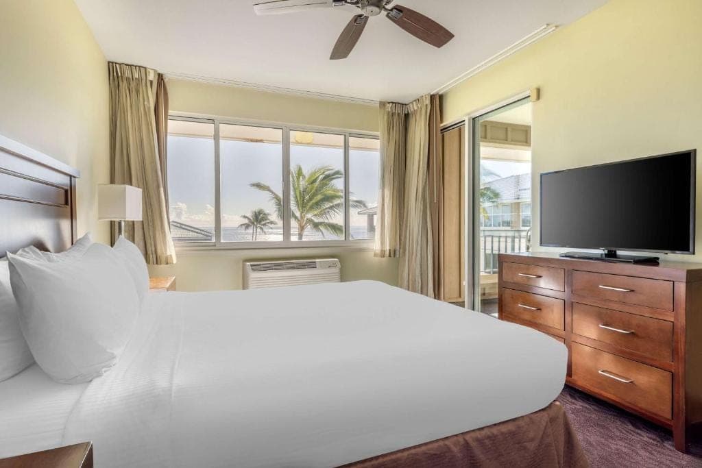 Peaceful Ocean View Stay with Kitchen & Patio - Photo 5