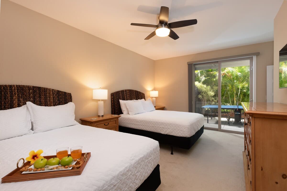 Home in Waimea · ★4.93 · 4 bedrooms · 7 beds · 3.5 private baths - Photo 3