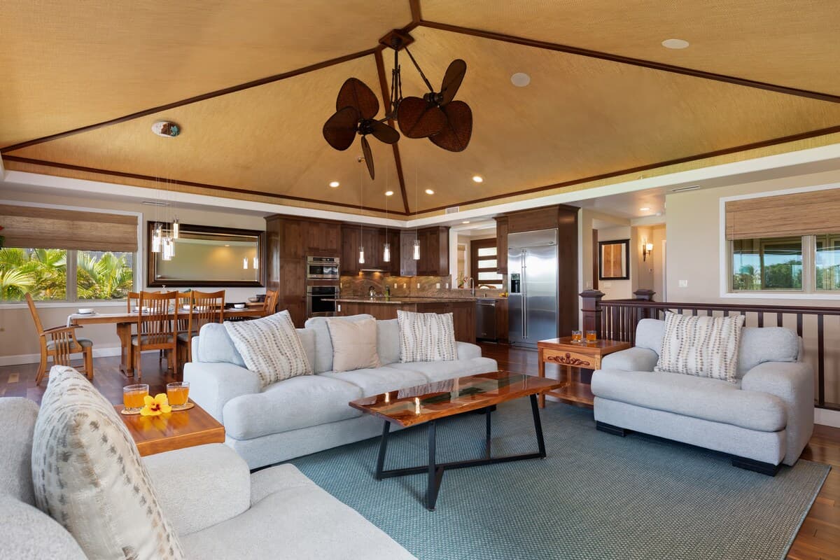 Home in Waimea · ★5.0 · 4 bedrooms · 6 beds · 3 baths - Photo 4