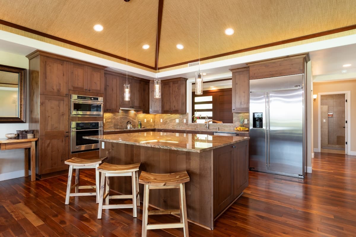 Home in Waimea · ★5.0 · 4 bedrooms · 6 beds · 3 baths - Photo 5