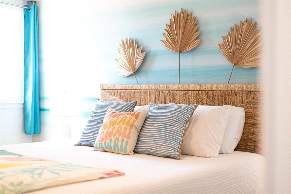 NEW Upgraded Condo, A/C, Oceanview + Parking - Photo 1