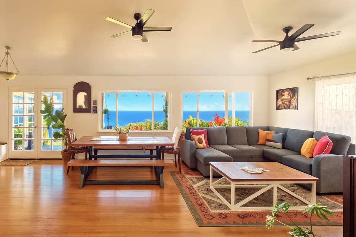 Home in Laupahoehoe · ★4.86 · 4 bedrooms · 7 beds · 4 private baths - Photo 2