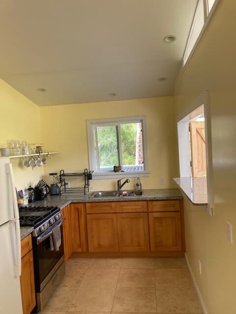 Cabin in Keaau · ★4.92 · 1 bedroom · 2 beds · 1 private bath - Photo 2