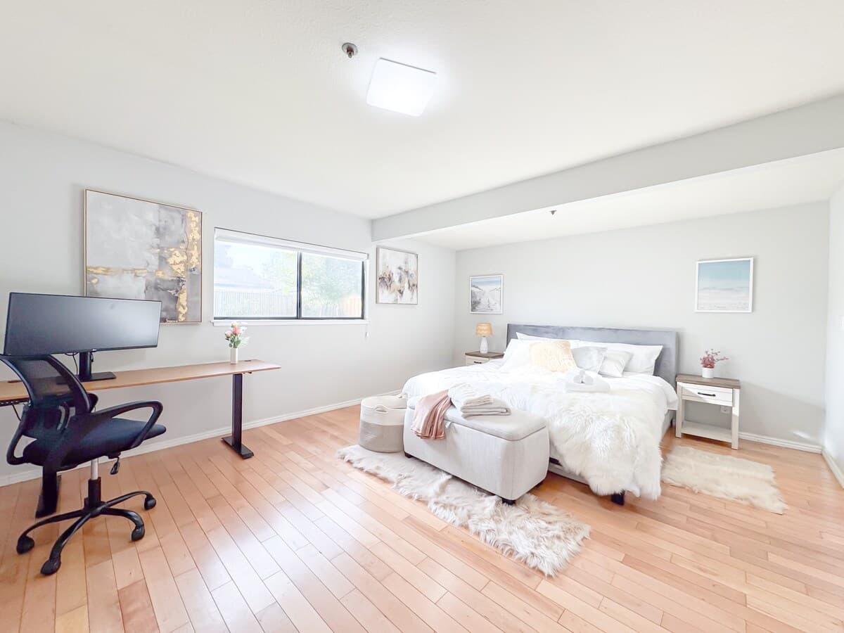 Spacious Silicon Valley Home Near Google & Nvidia - Photo 1