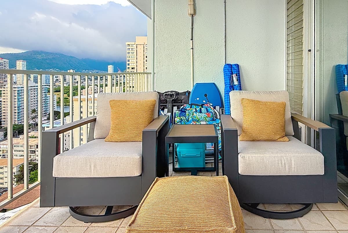 Ocean View•1 BR Corner Unit•Steps to Waikiki Beach - Photo 4