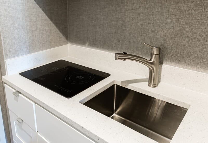 Hotel in Honolulu · ★4.33 · 1 bedroom · 2 beds · 1 private bath - Photo 2