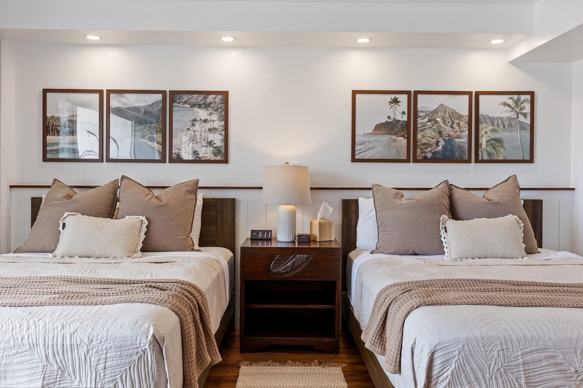 Condo in Honolulu · ★4.98 · 1 bedroom · 3 beds · 1 private bath - Photo 1