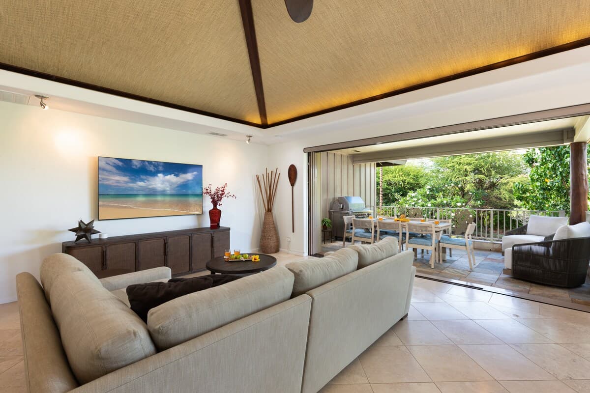 Home in Waimea · ★5.0 · 4 bedrooms · 7 beds · 3.5 baths - Photo 3