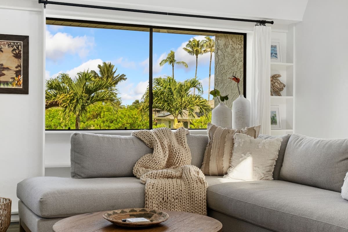 Home in Princeville · ★5.0 · 4 bedrooms · 5 beds · 3 baths - Photo 5