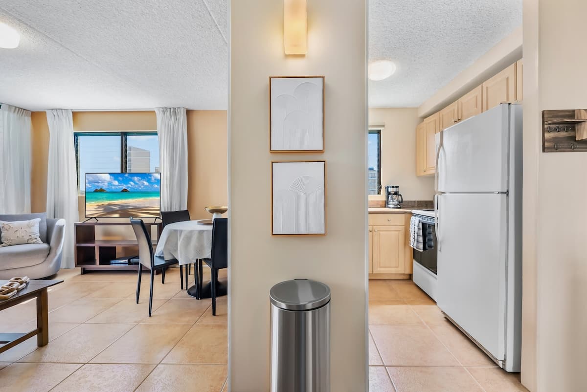 Ao + Parking + Views + Pool + Spacious + Balcony - Photo 3