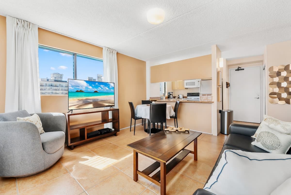 Ao + Parking + Views + Pool + Spacious + Balcony - Photo 5