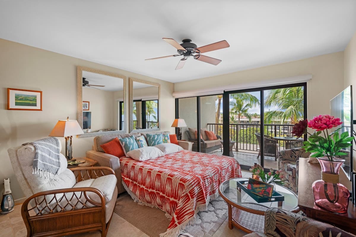 Penthouse Ocean View | Walk to Beach & Restaurants - Photo 5