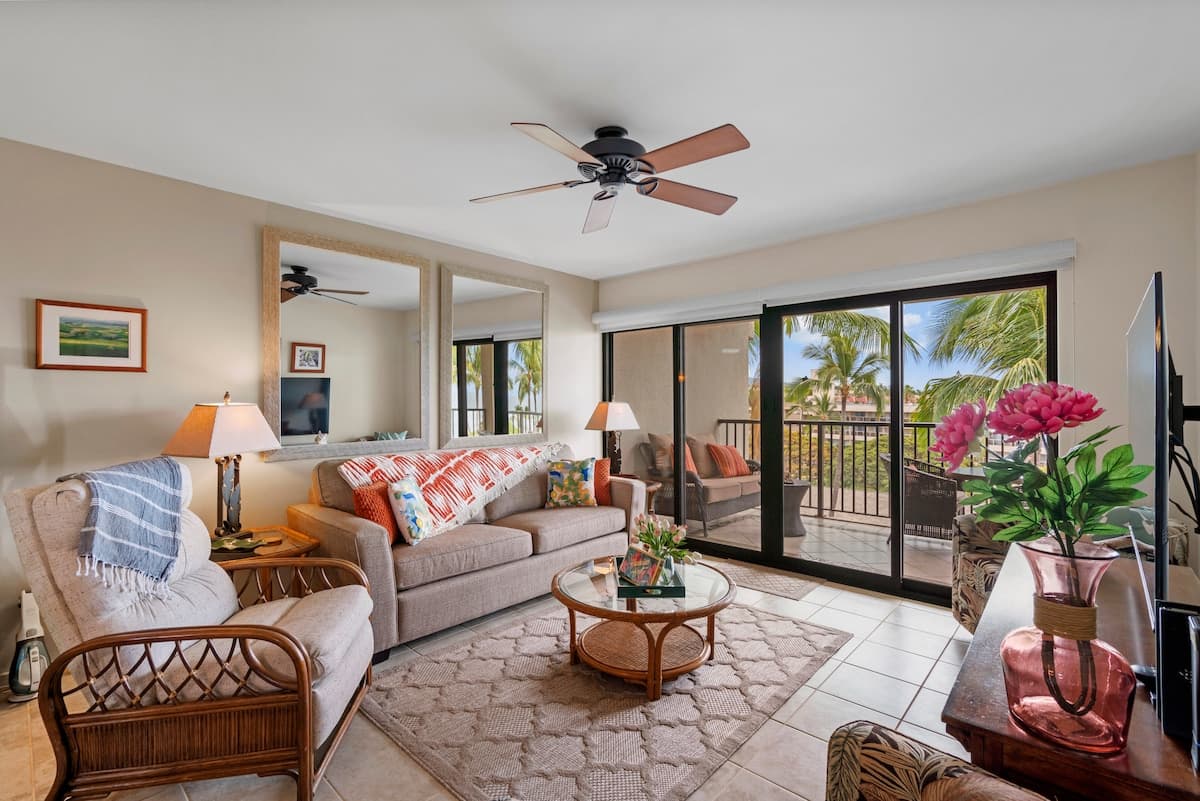 Penthouse Ocean View | Walk to Beach & Restaurants - Photo 2