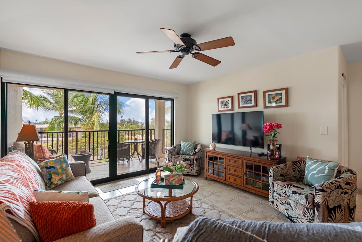 Penthouse Ocean View | Walk to Beach & Restaurants - Photo 3