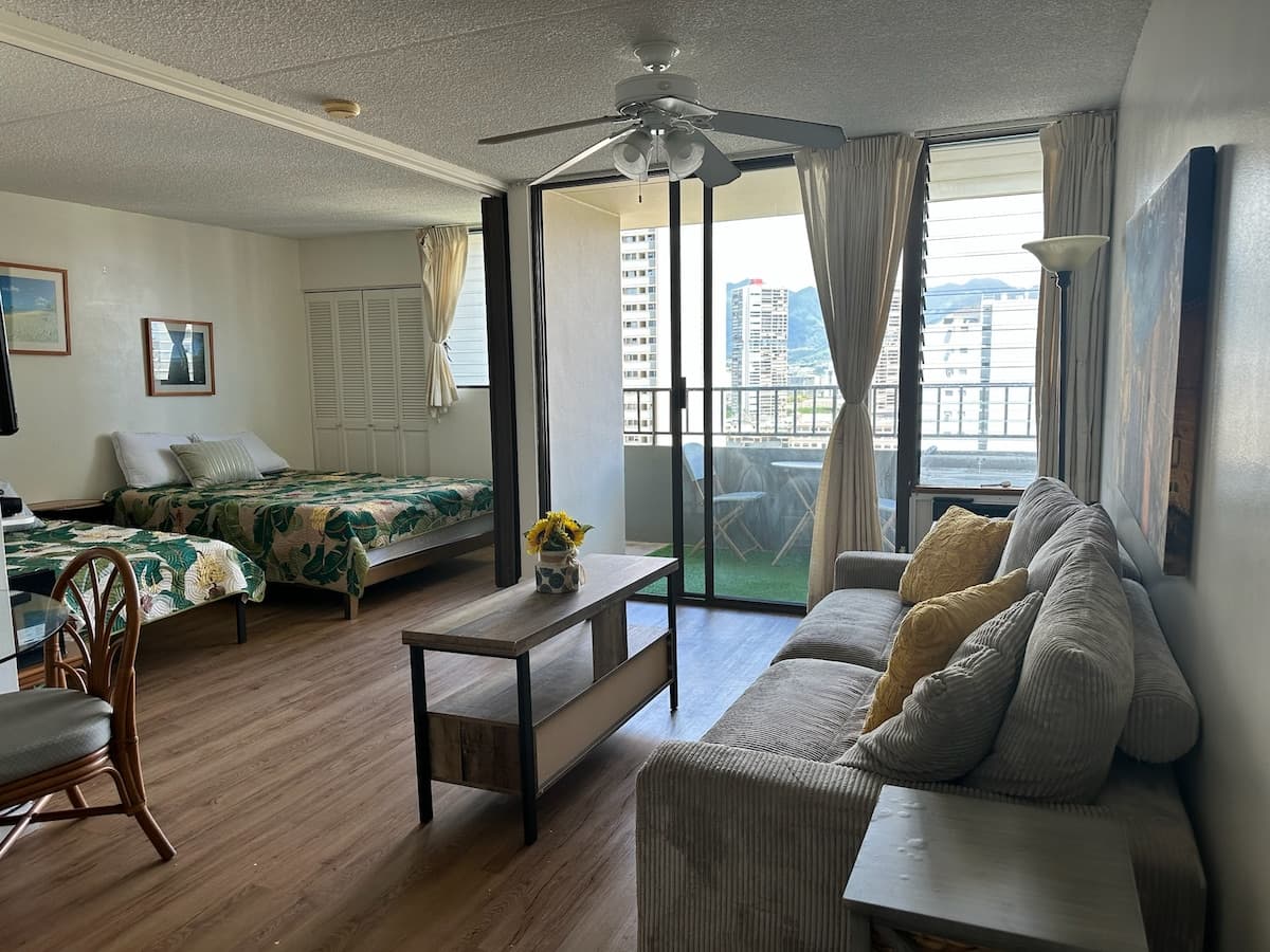Hotel in Honolulu · ★4.09 · 1 bedroom · 2 beds · 1 private bath - Photo 4