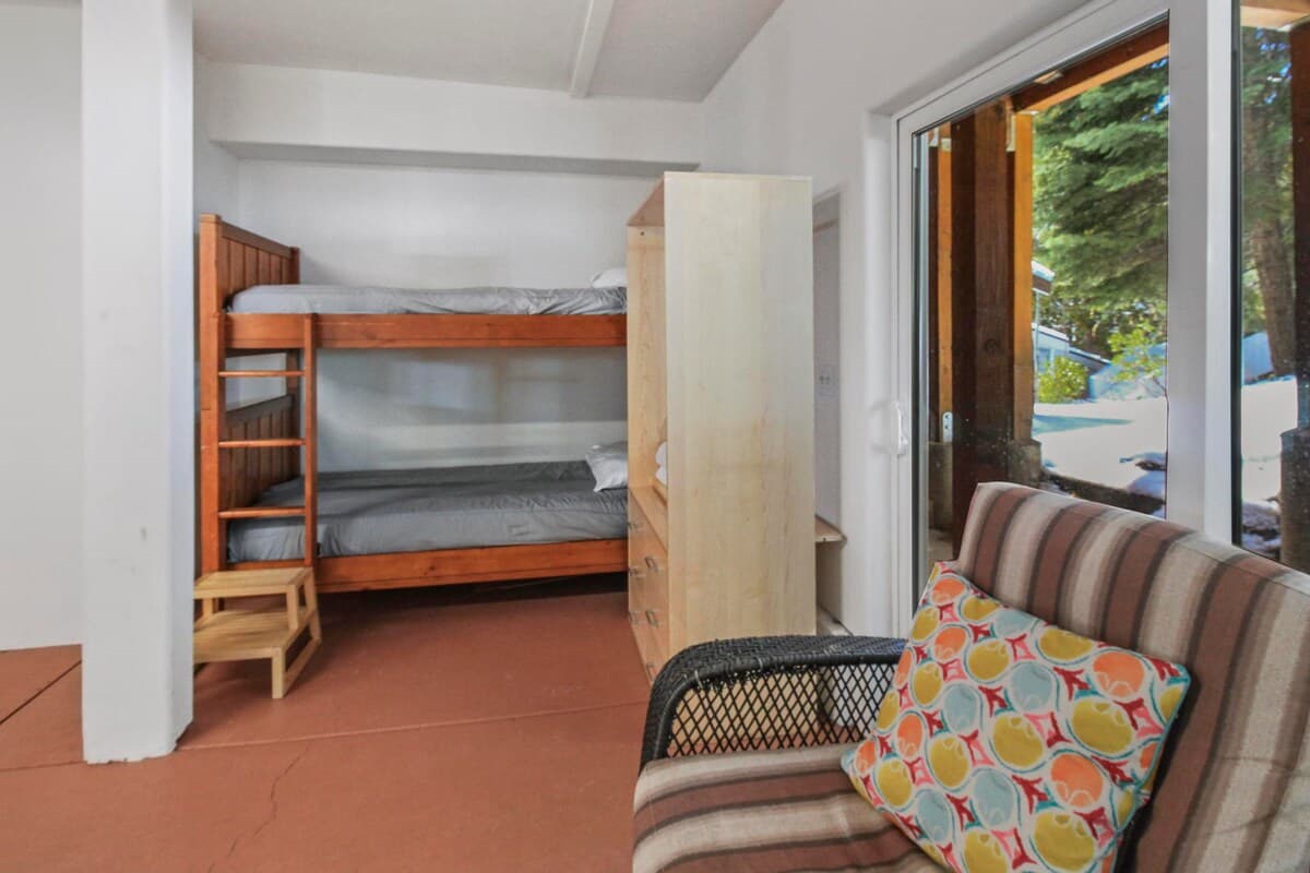 Tahoe Cabin w/ Hot Tub, Game Room & Beach Access - Photo 5
