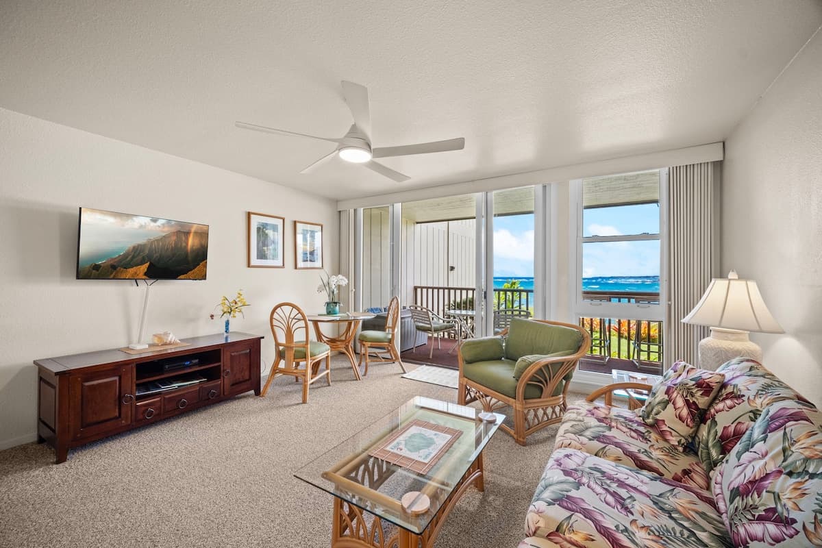 Condo in Kapaa · ★4.94 · 1 bedroom · 1 bed · 1 bath - Photo 2