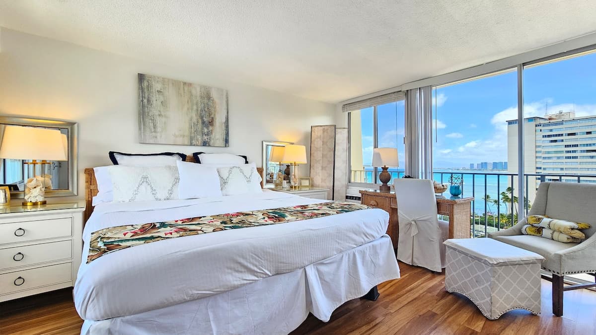 DHBH PH02 -King Bed, Gold Coast Penthouse Paradise - Photo 1
