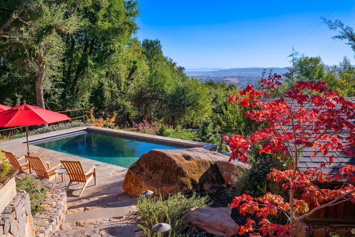 Stone Pool & Spa, 3 Wooded Acres, Bay Views - Photo 4