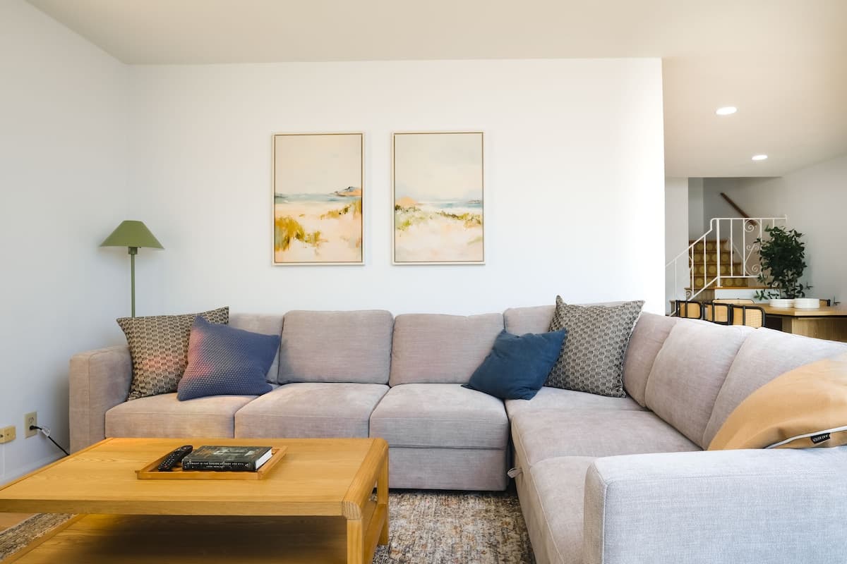 Coastal Retreat with Bird Sanctuary Views - Photo 4