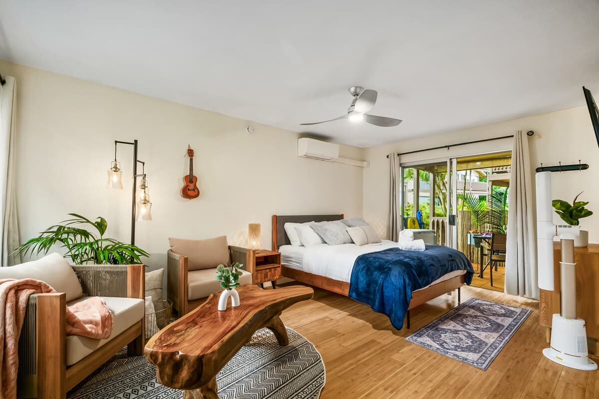 Home in Princeville · ★4.92 · 1 bedroom · 1 bed · 1 bath - Photo 4