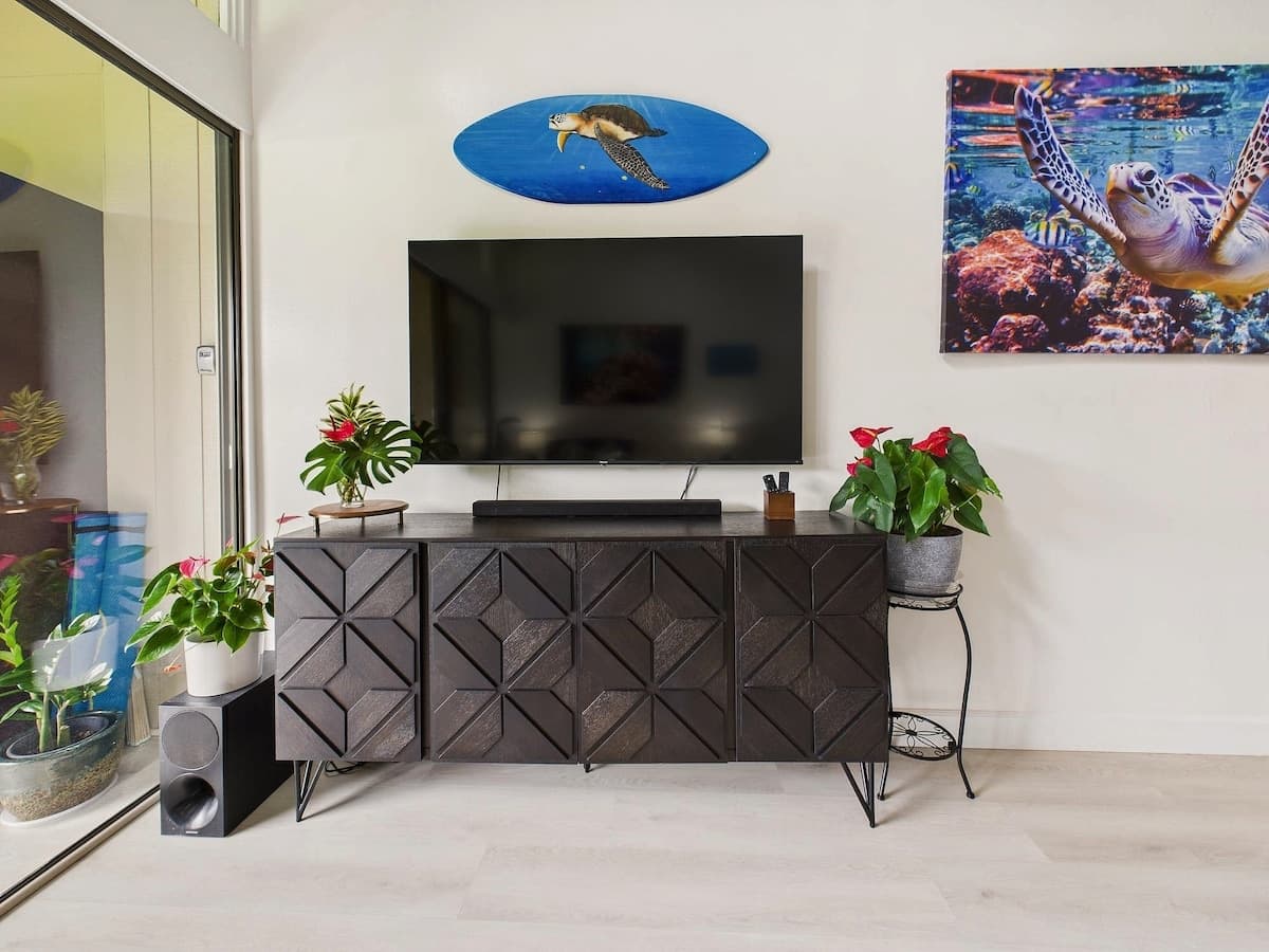 Condo in Kahuku · ★5.0 · 3 bedrooms · 4 beds · 2 private baths - Photo 3