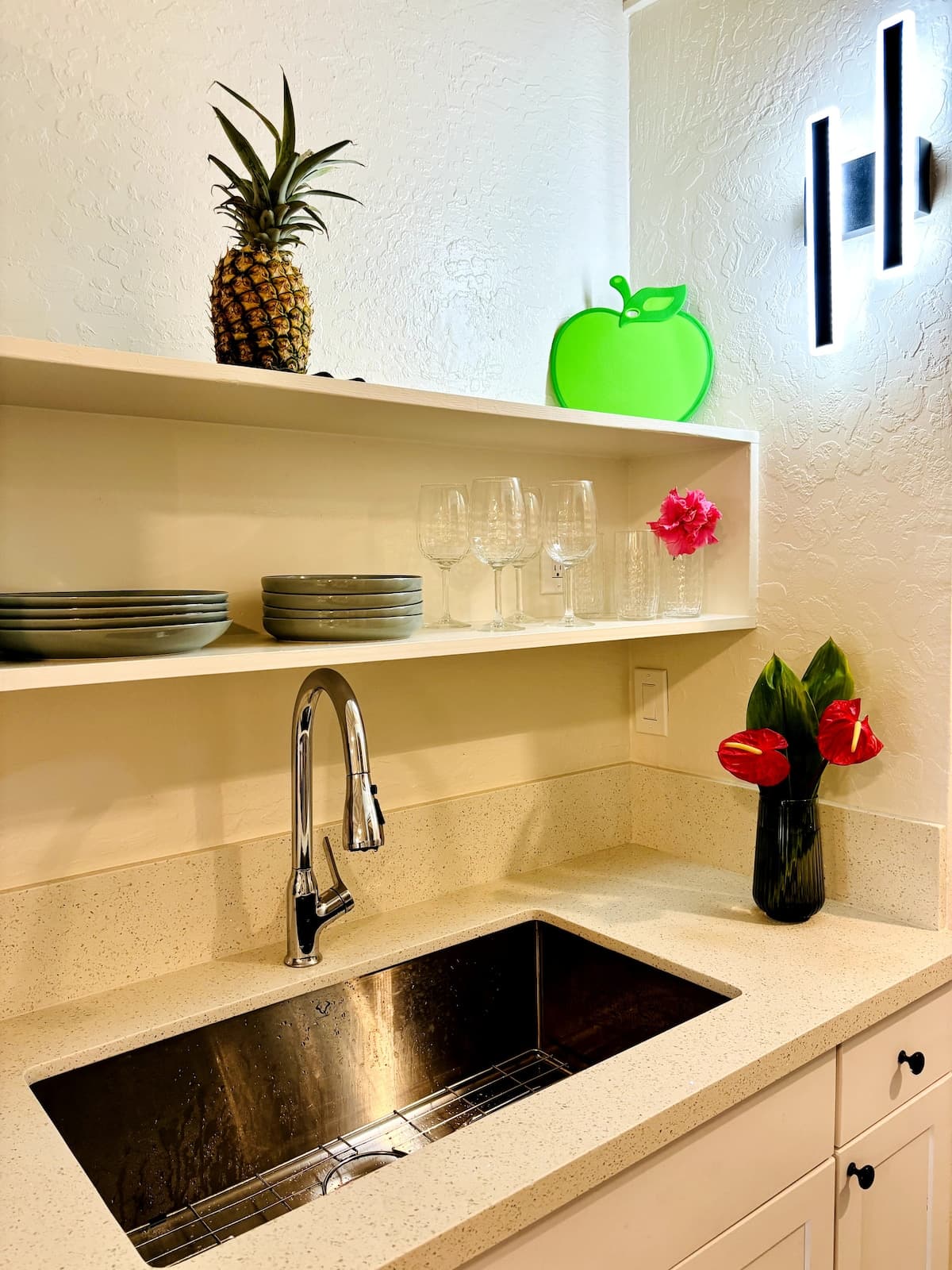 Guesthouse in Kailua-Kona · ★4.94 · 1 bedroom · 1 bed · 1 private bath - Photo 3