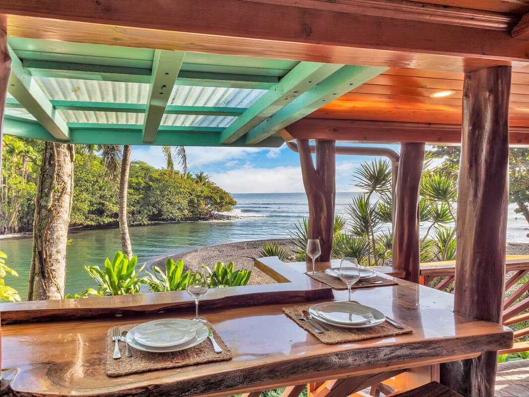 Home in Hilo · ★4.97 · 3 bedrooms · 4 beds · 3.5 baths - Photo 2