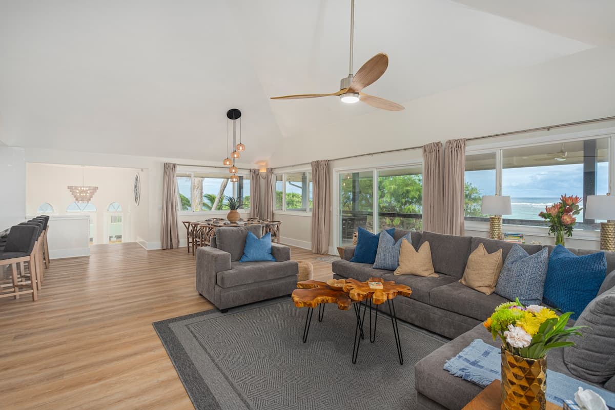 Home in Anahola · ★4.92 · 3 bedrooms · 5 beds · 3.5 private baths - Photo 4
