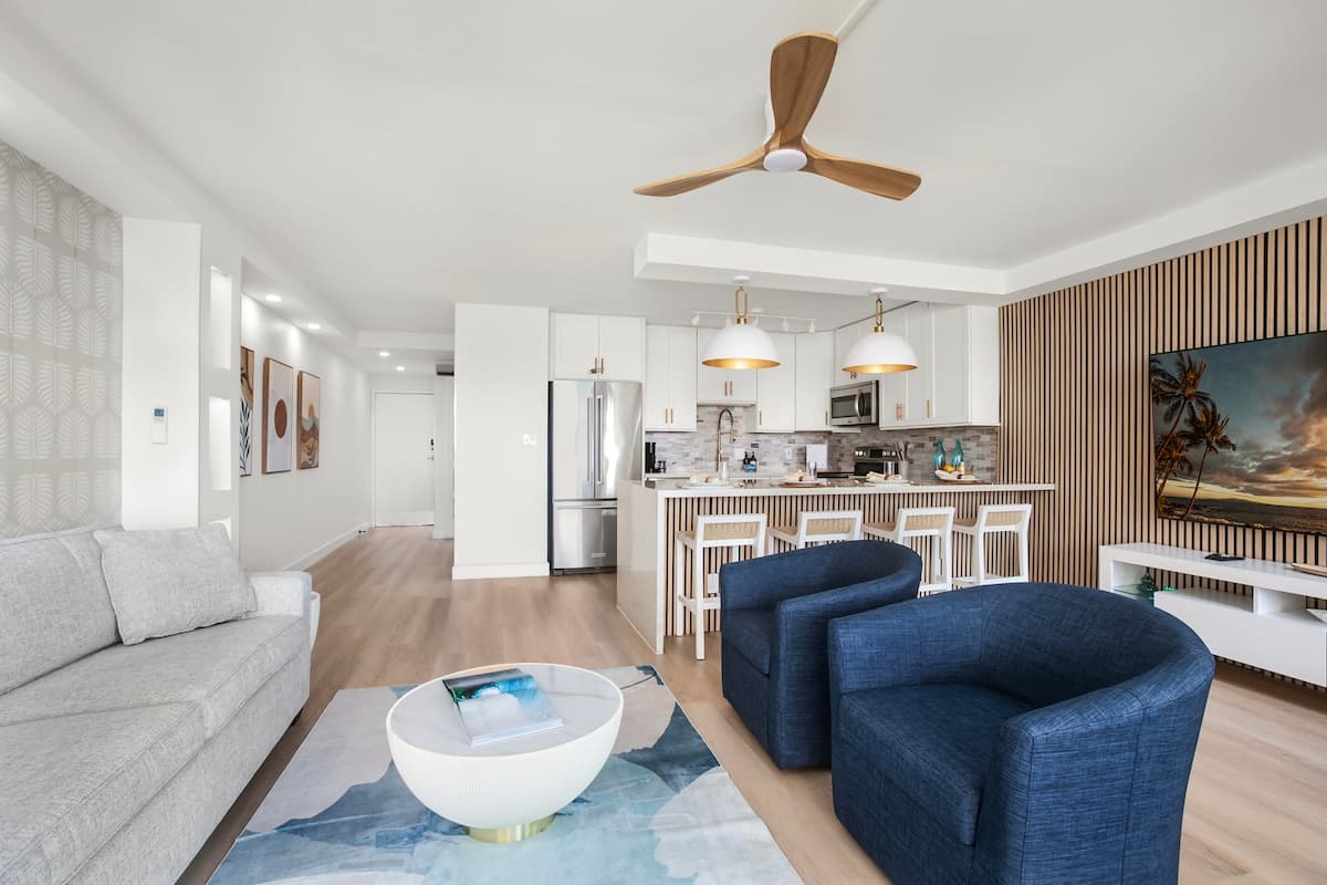 Condo in Kihei · ★4.94 · 1 bedroom · 2 beds · 1 private bath - Photo 3