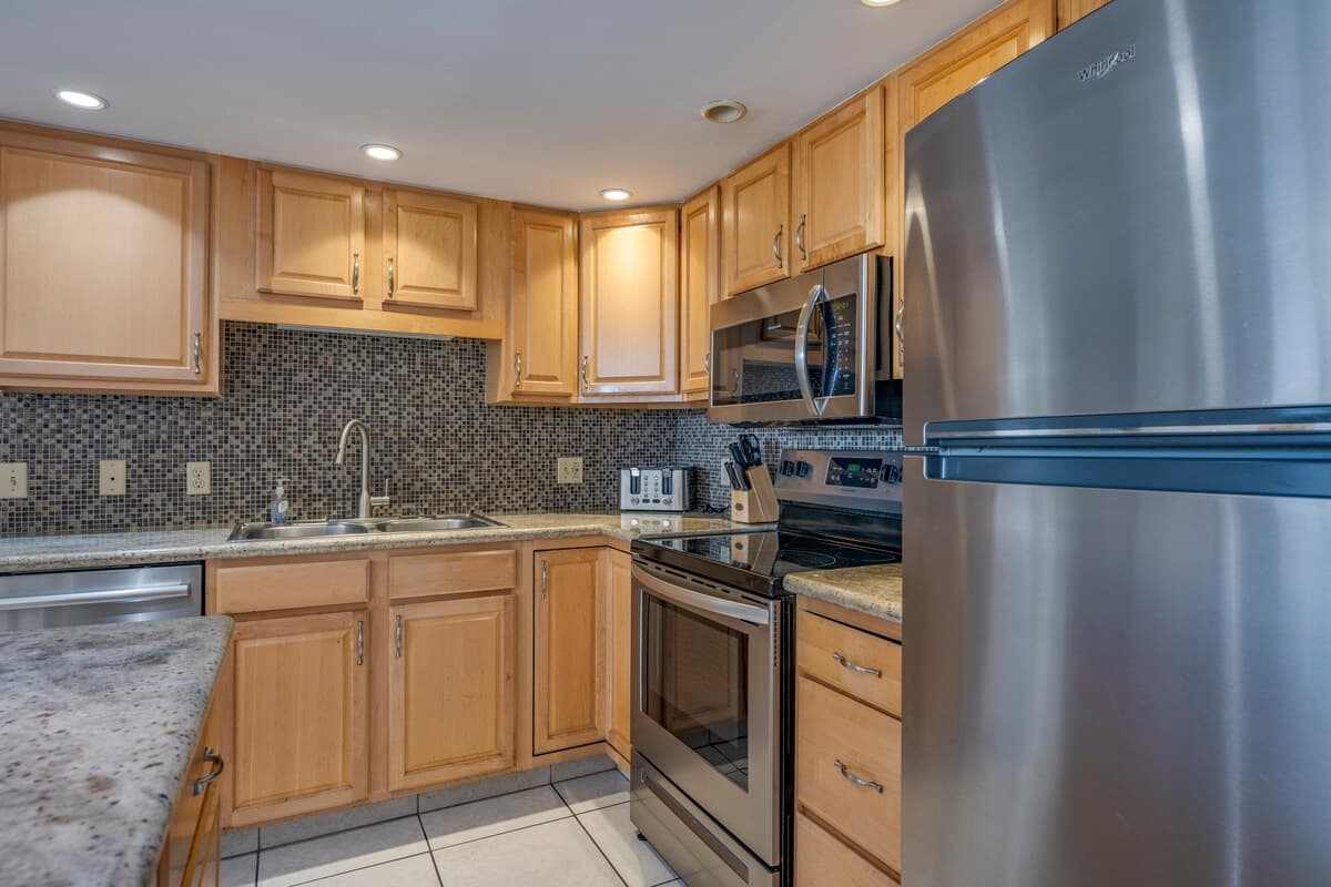 Condo in Kihei · ★4.79 · 2 bedrooms · 3 beds · 2 private baths - Photo 5