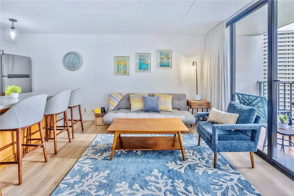 15FL-Cozy Waikiki Banyan 1BR w/Free Parking~ - Photo 3