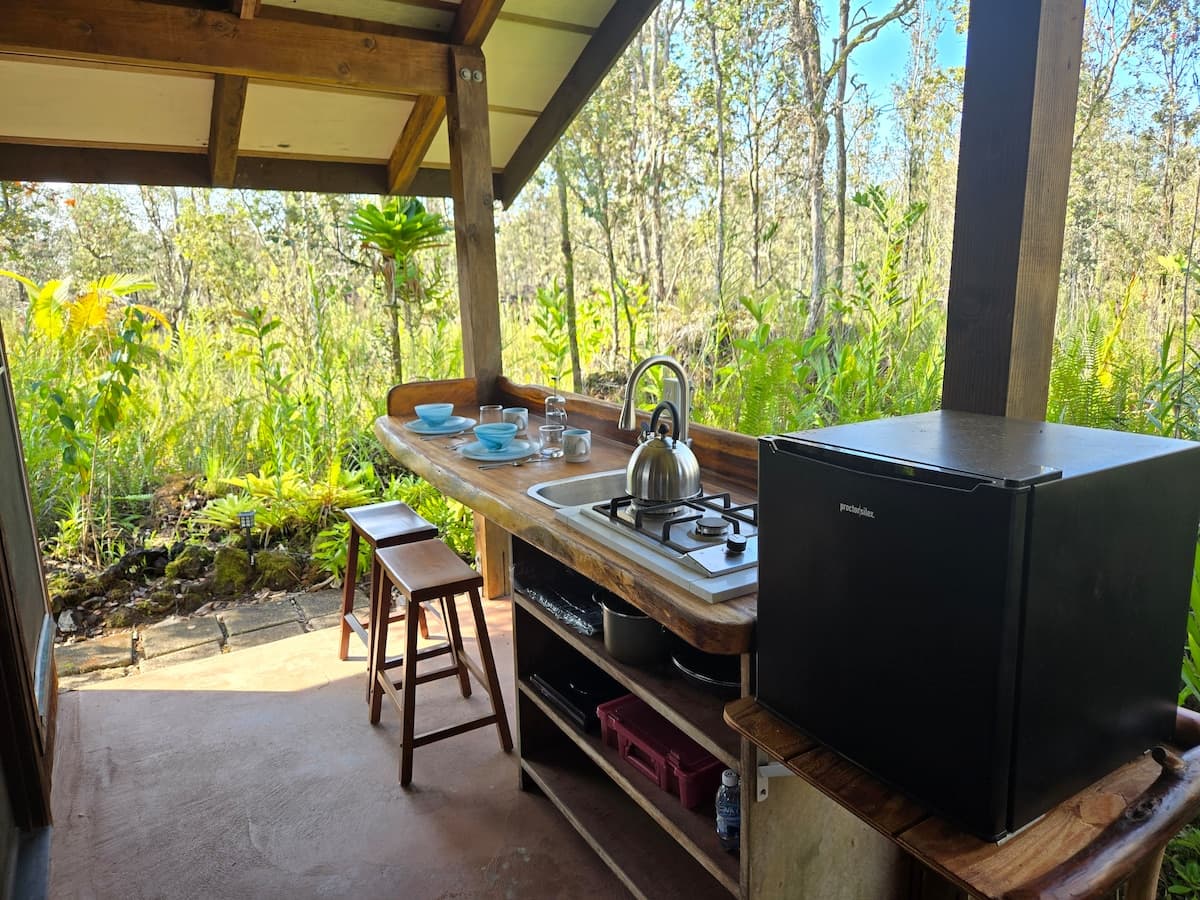 Cabin in Pahoa · ★5.0 · 1 bedroom · 1 bed · 1 private bath - Photo 1