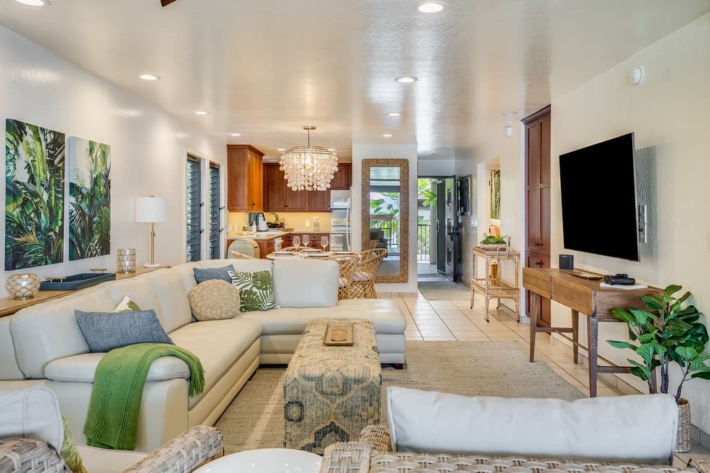 Beautiful Modern Ocean Front Condo - Photo 3